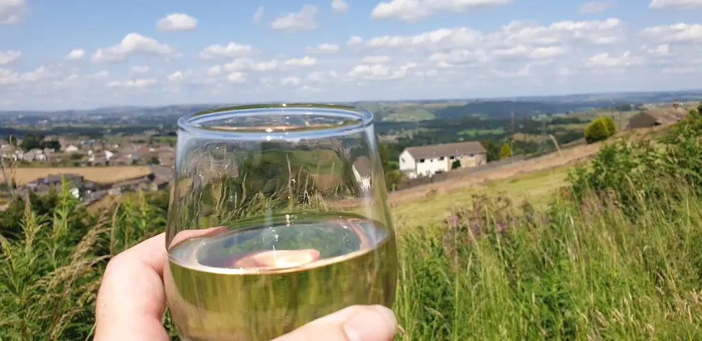 Menu_The New Inn_Holywell Green_image_4