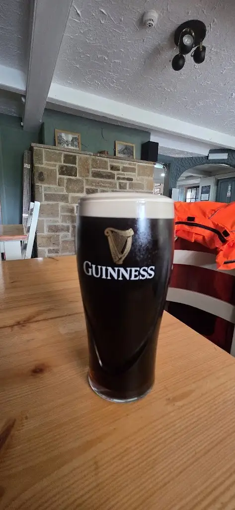 Daniel Grayson_Duke Of York_Holywell Green_review