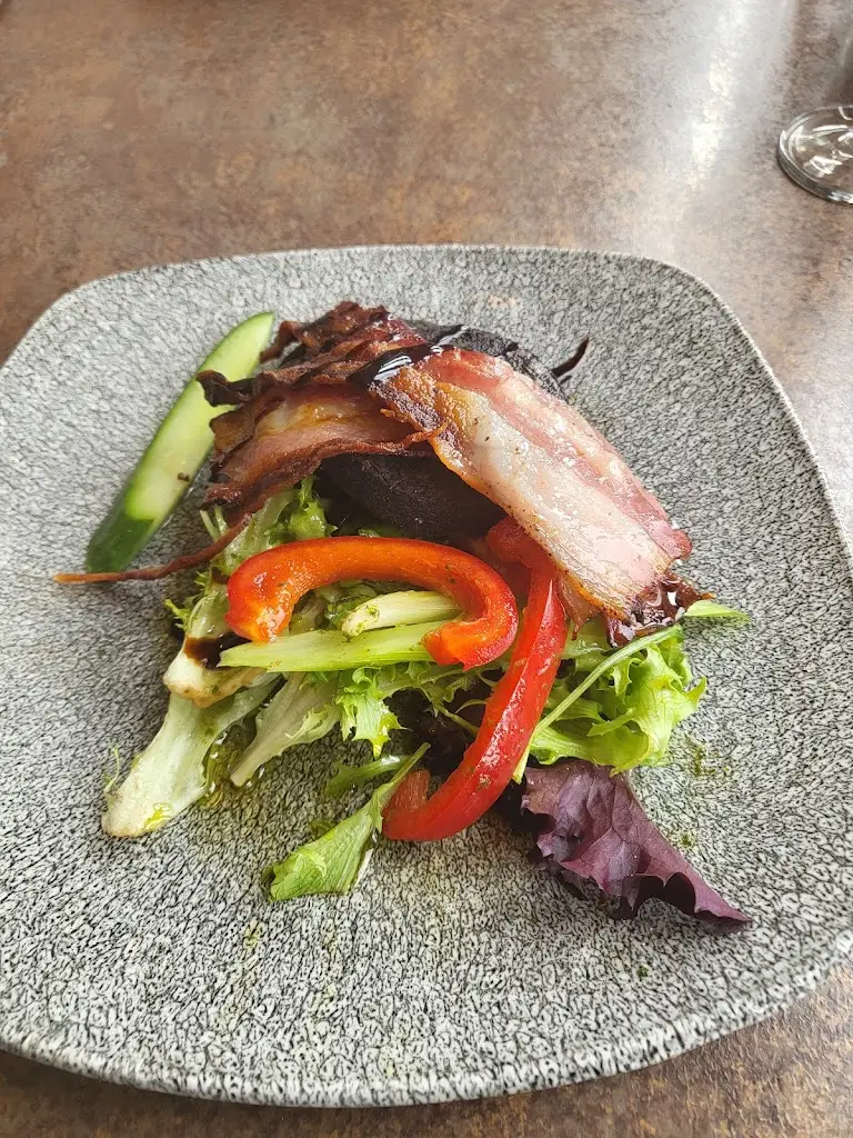 Cafe Italia_Holywell Green_slider_image_3