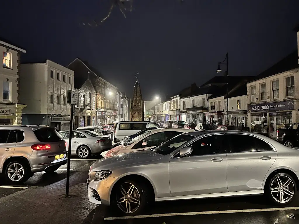 Crisp & Dry_Holsworthy_slider_image_3