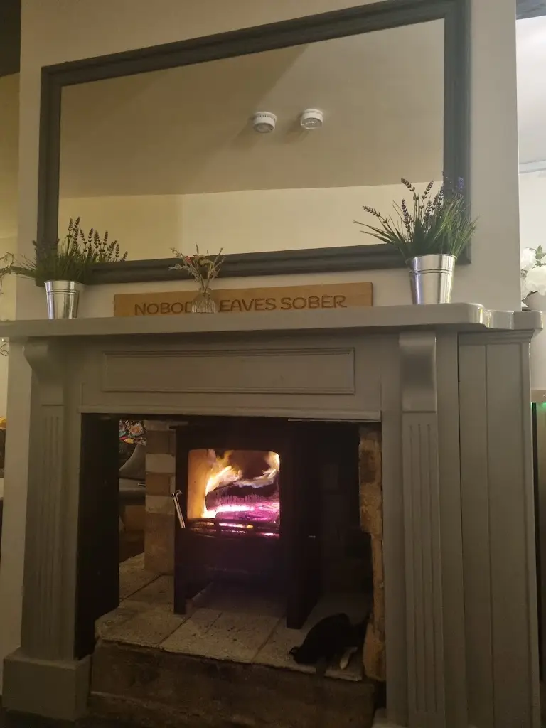 Chris Purvis_Crown & Sceptre Hotel_Holsworthy_review