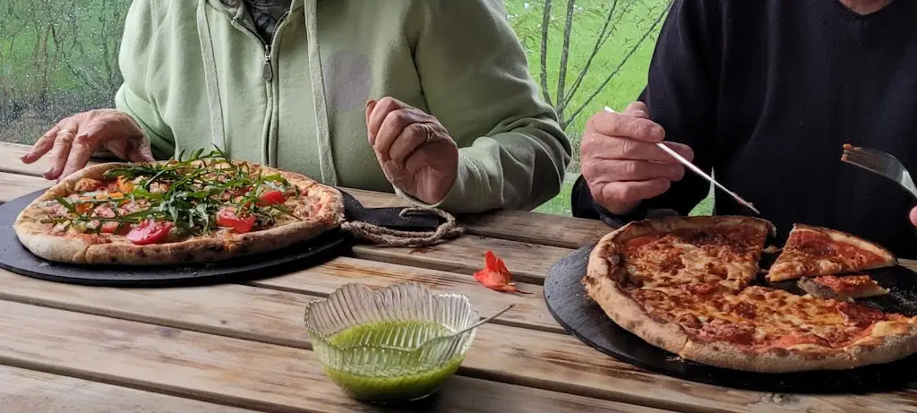 kirsty James_Pizza at Trigon farm_Holsworthy_recensione