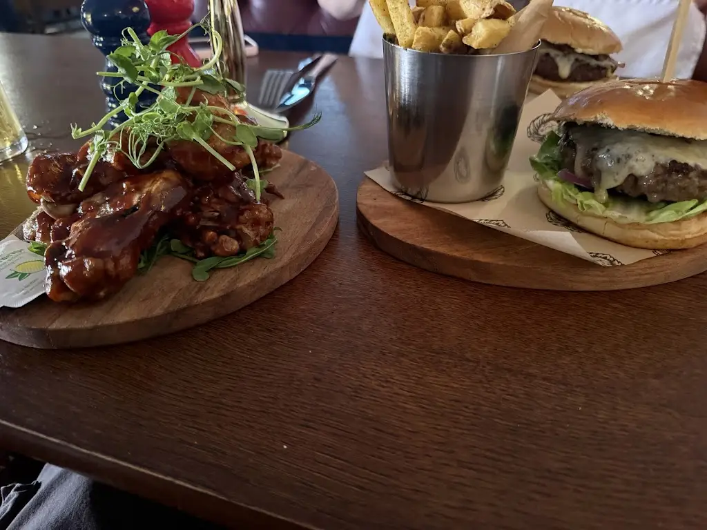 Dan H_The Red Lion, Holbeach_Holbeach_review