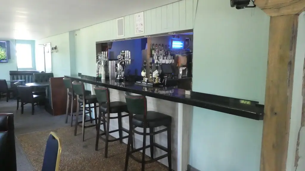 Rose & Crown_Holbeach_slider_image_1