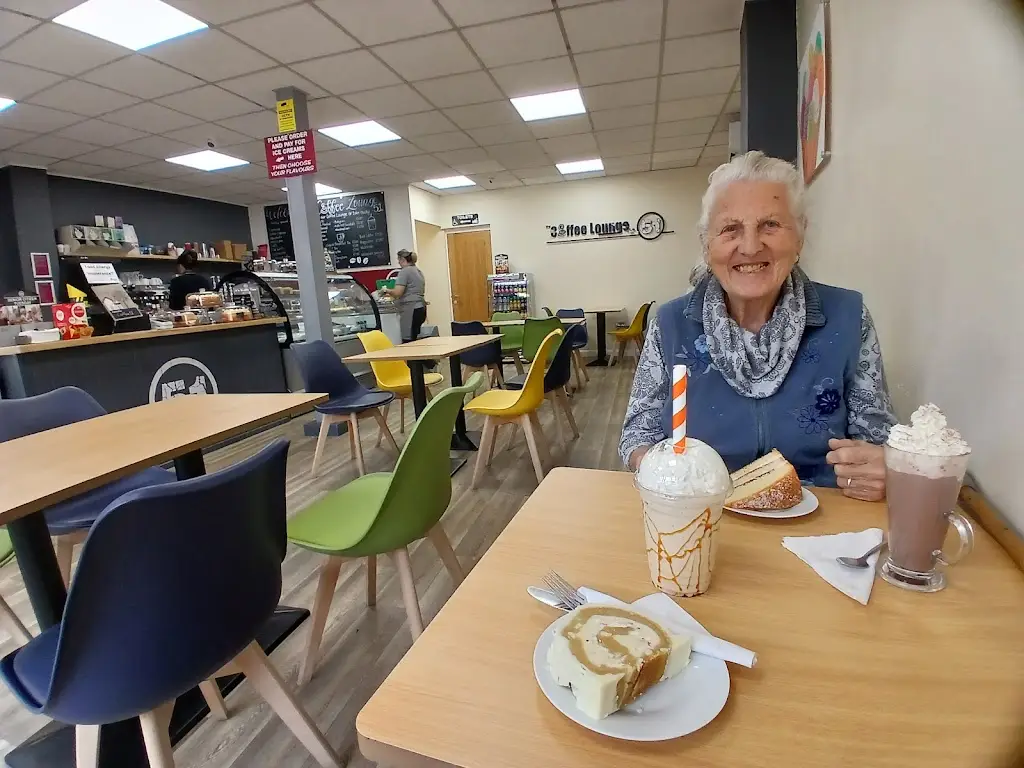 Samantha Kettle_Coffee Lounge_Holbeach_recensione