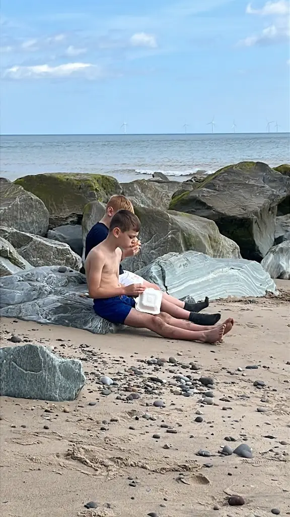 sher anderton_Castle Cafe Withernsea_Hollym_review