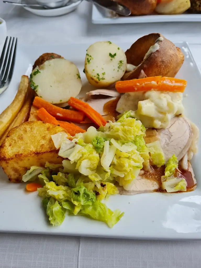 Bruce Parkin_The Northfield_Hollym_review