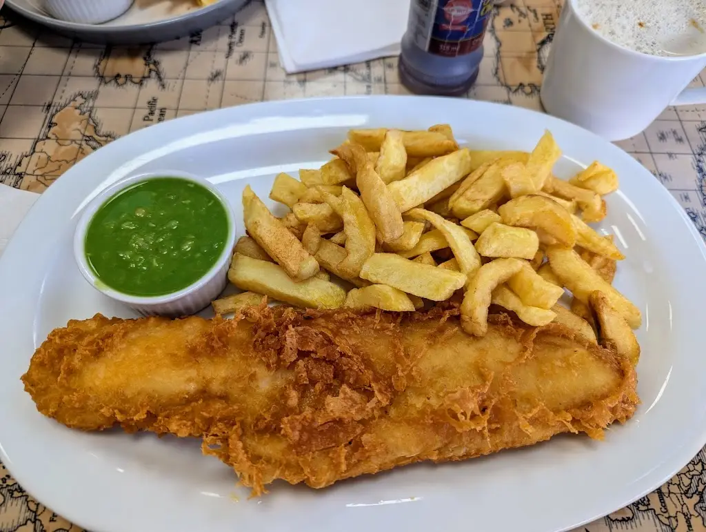 Ken flo_Lifeboat Fish & Chips_Hollym_review