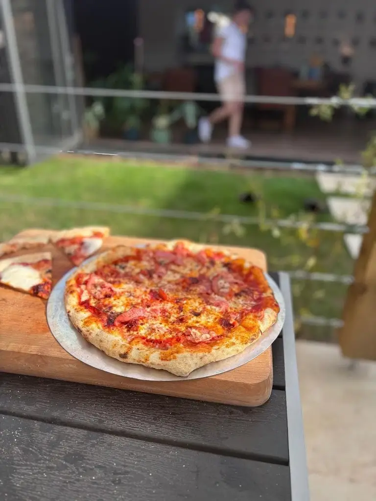 Mam! Ah'm 'ere_Hollym_slider_image_2