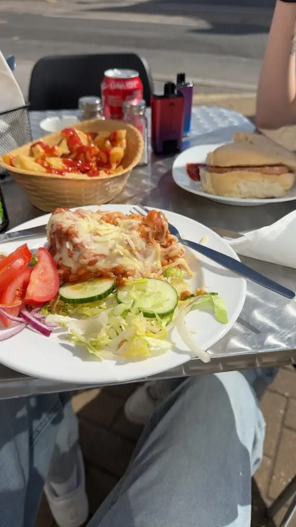 sophie Summerhayes_Jo’s Sunshine Cafe_Hollym_review