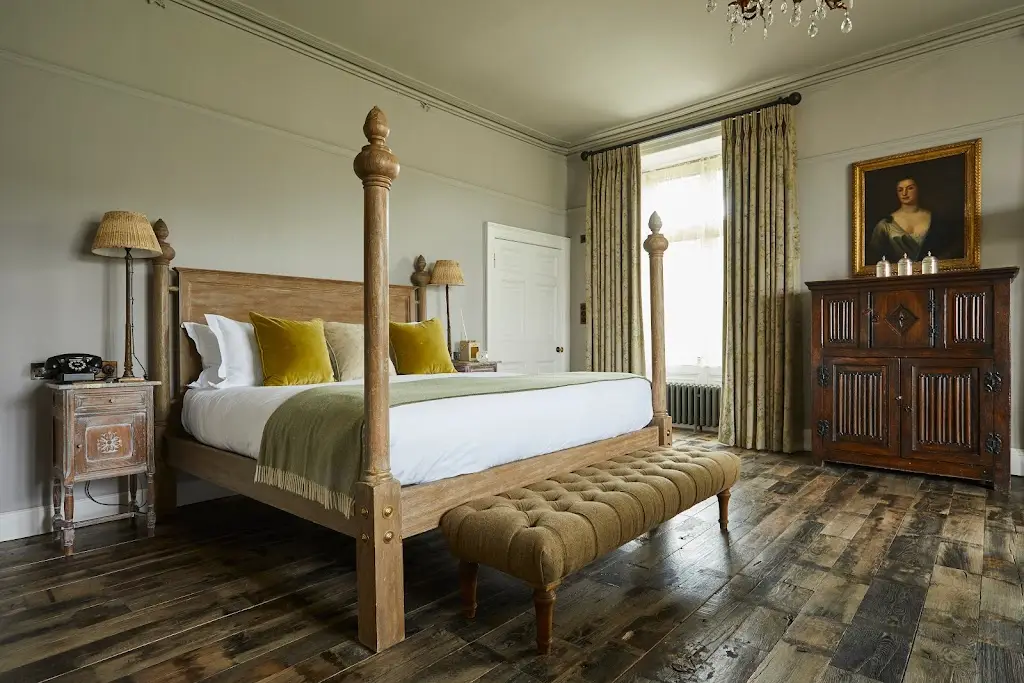 THE PIG-at Combe_Honiton_slider_image_3