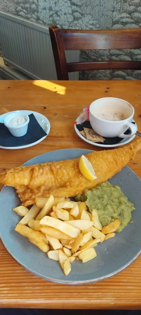 Nick Wadeson_Royal Oak Inn & Knife & Cork Restaurant_Holton le Clay_review