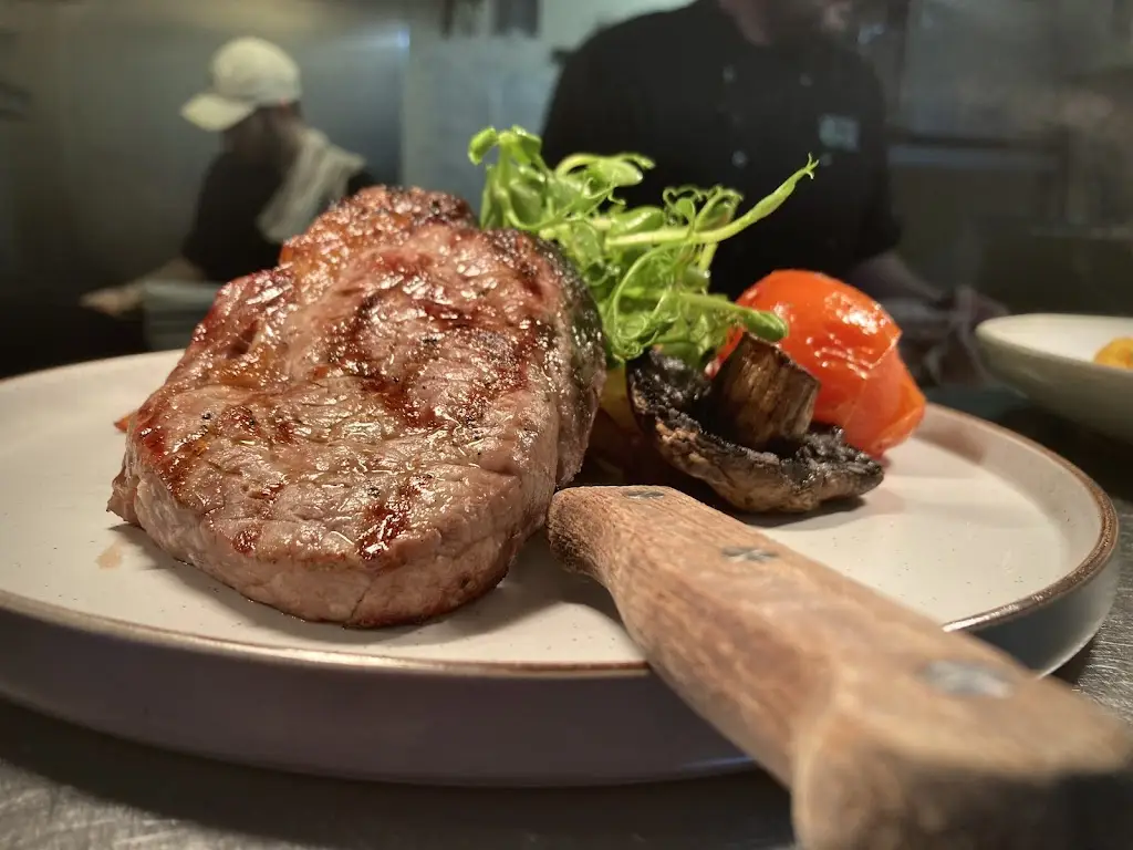 Royal Oak Inn & Knife & Cork Restaurant_Holton le Clay_slider_image_3