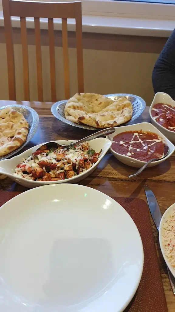 Menu_Ali's Indian Restaurant_Holton le Clay_image_9