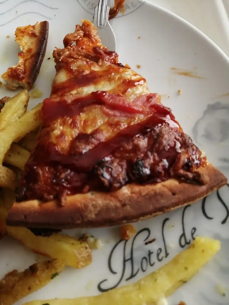 Route 68 Pizzeria_Holton le Clay_slider_image_2