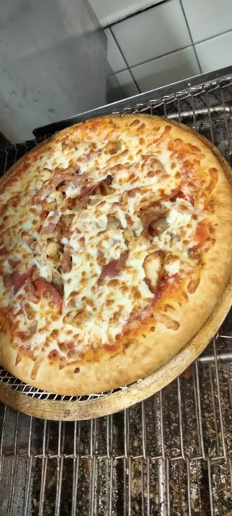 Menu_Pomodoro Pizzeria & Grill House_Holton le Clay_image_3