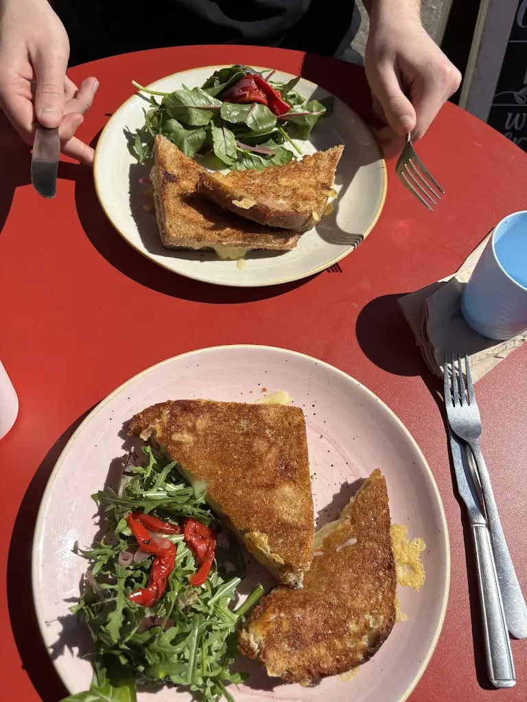 Charlotte R_Grasshopper Cafe_Hope Valley_review