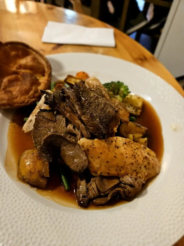 Menu_The Gate Hangs High_Hook Norton_image_7