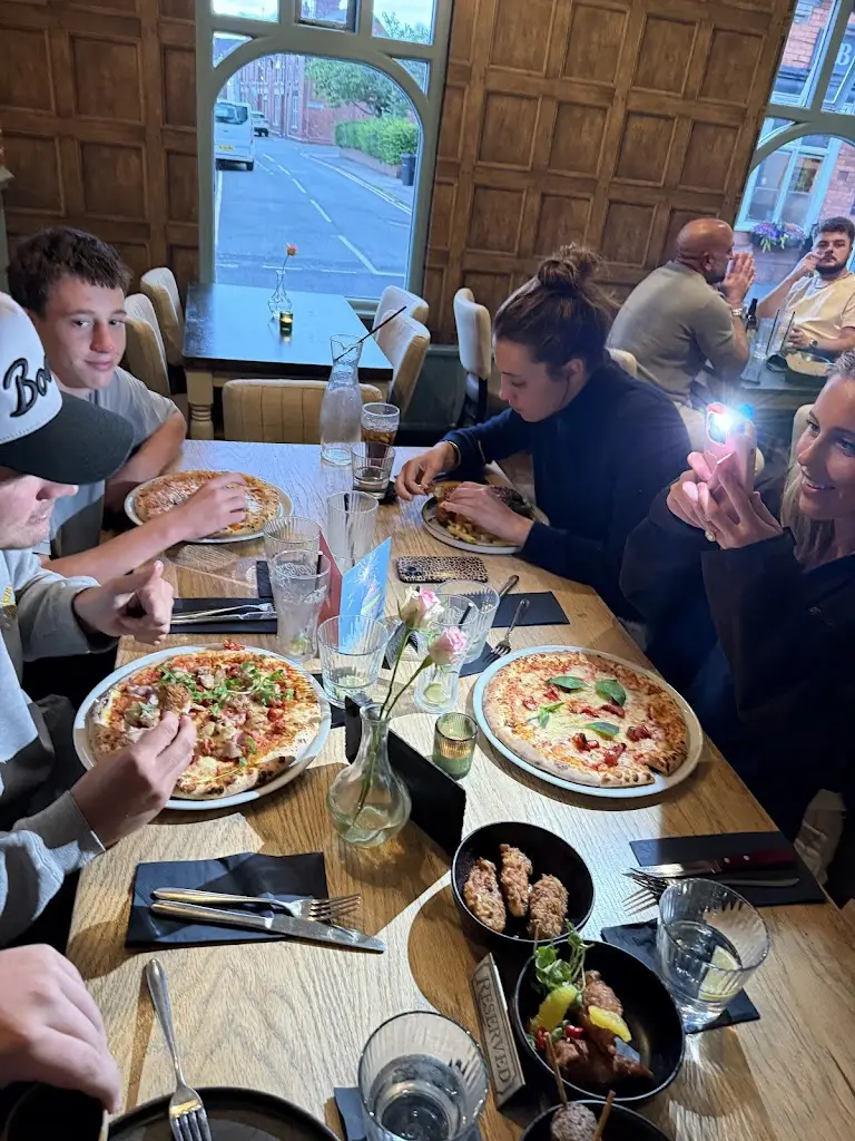 Phil Powley_The Faulkner Pub, Bar & Restaurant_Hoole_review