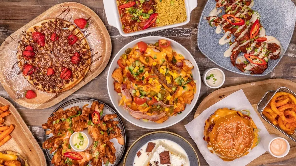 Smash 'N' Sizzle / Bowlzza restaurant in Hoole