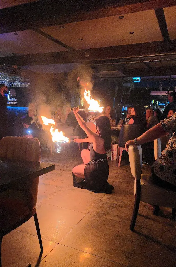 Angel Rogers_Shiraz Bar & Restaurant_Horley_review