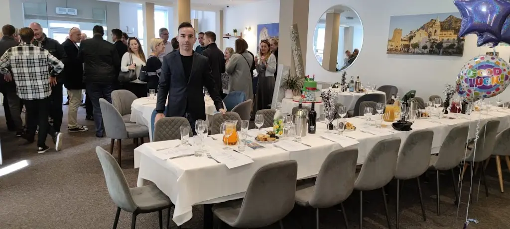 Zeno italian restaurant_Horley_slider_image_1