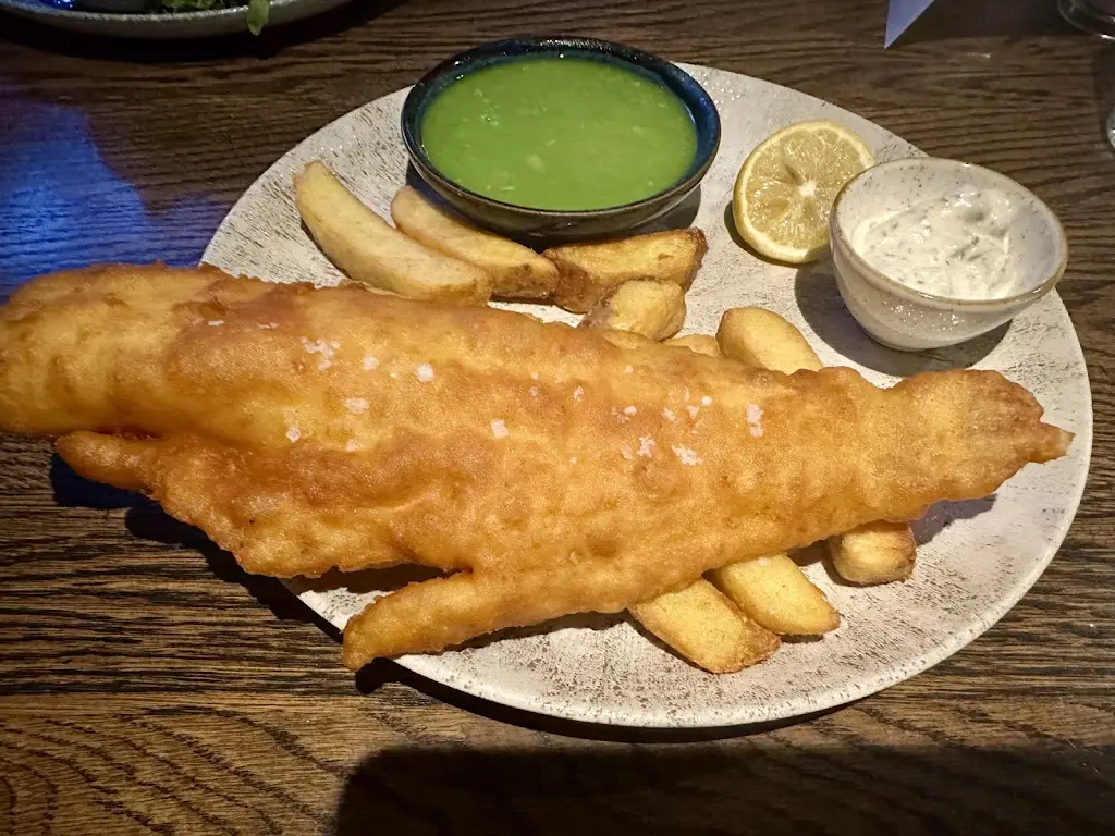 Yukiko Mitomi_Ye Olde Six Bells_Horley_review