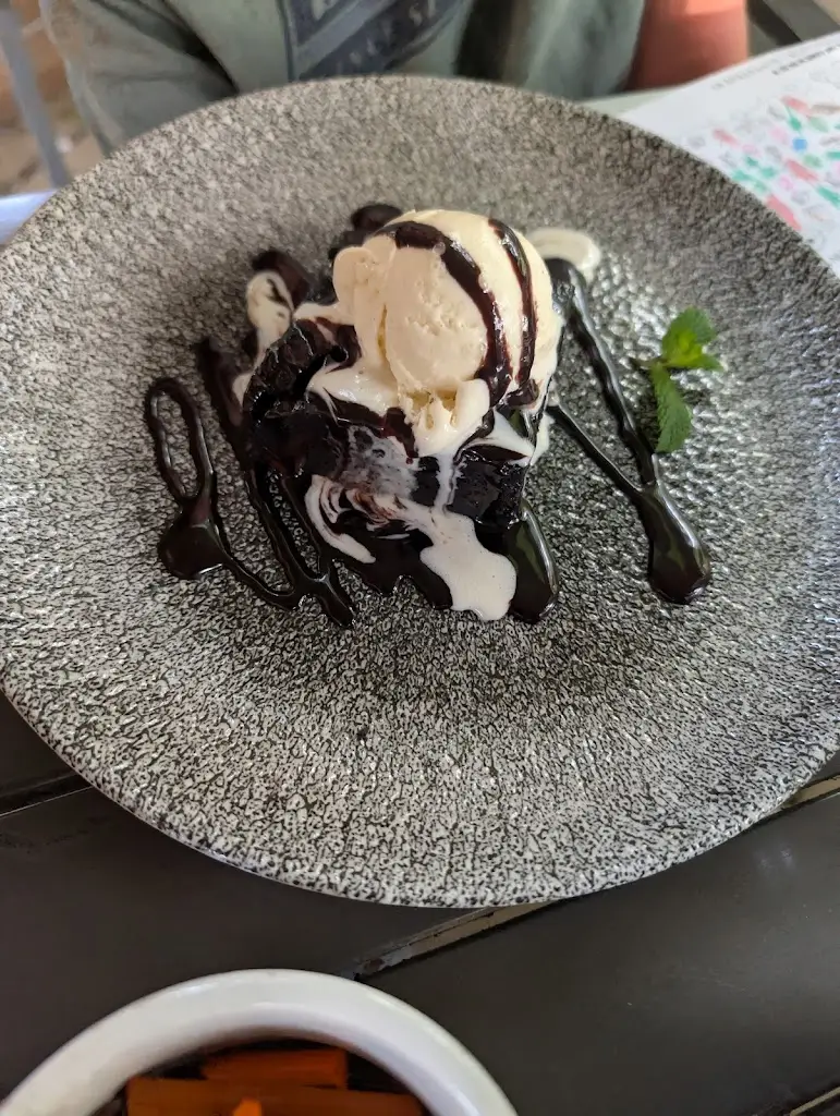 Greg Koehler_Ye Olde Six Bells_Horley_review