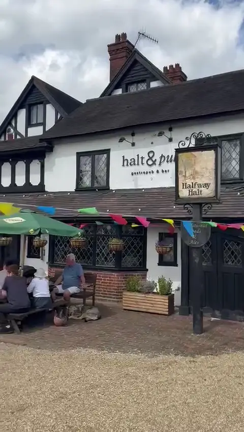 Halt & Pull_Horley_slider_image_2