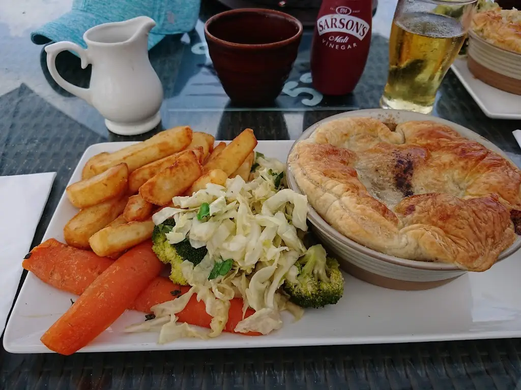 Menu_The Swan Inn_Horning_image_7