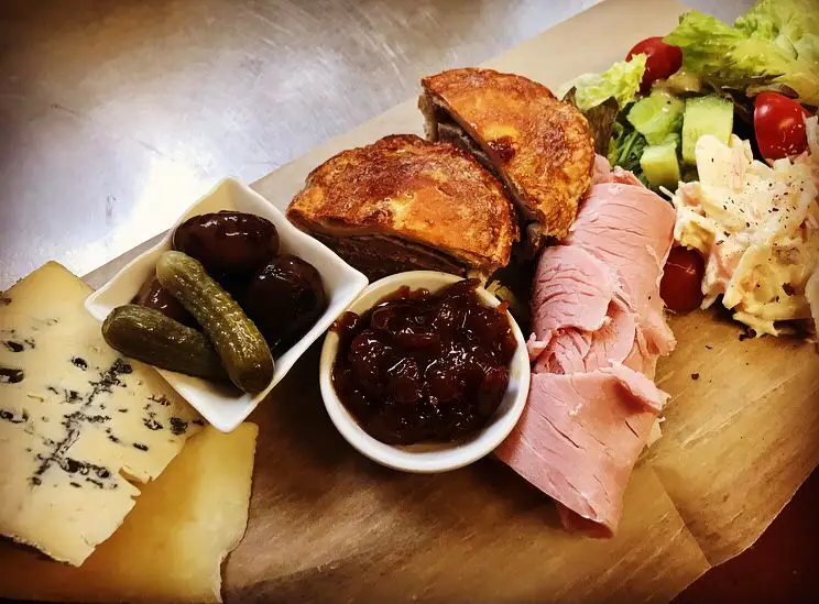 The Galley Horning_Horning_slider_image_2