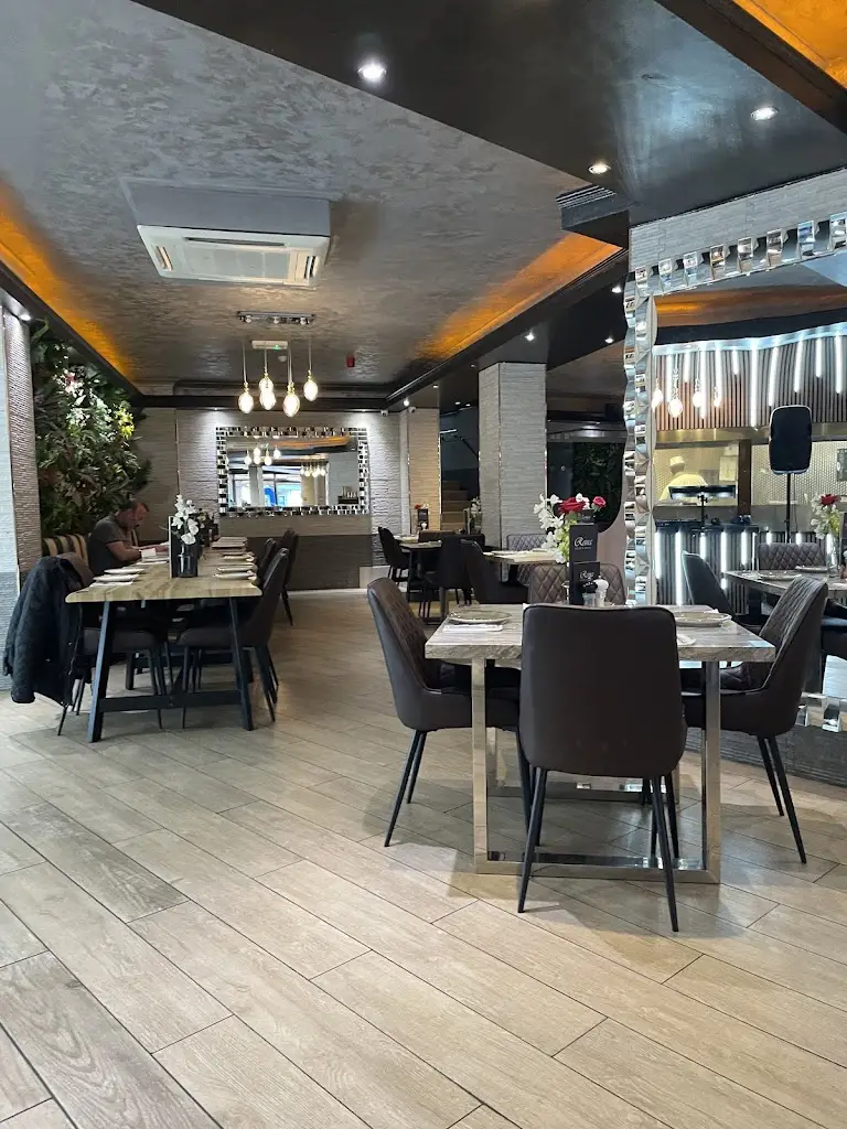 Reina Meze Grill_Hornchurch_slider_image_1