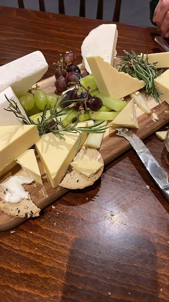 Menu_The Dog Inn_Horsford_image_2