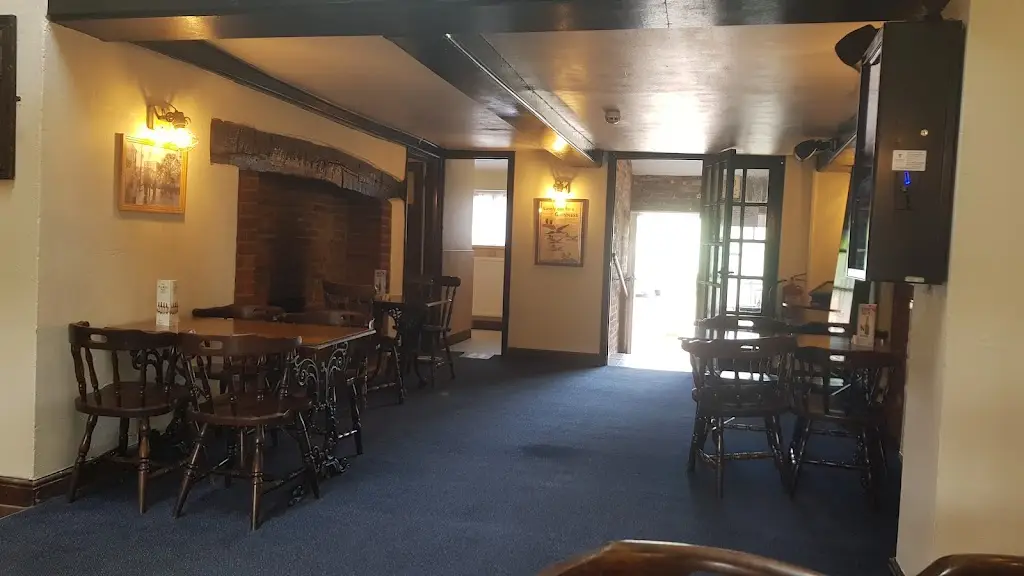 Glenn Bowie_The Dog Inn_Horsford_review