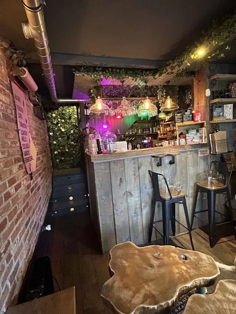 Amanda Porter_Hideout Holmfirth_Holmfirth_review