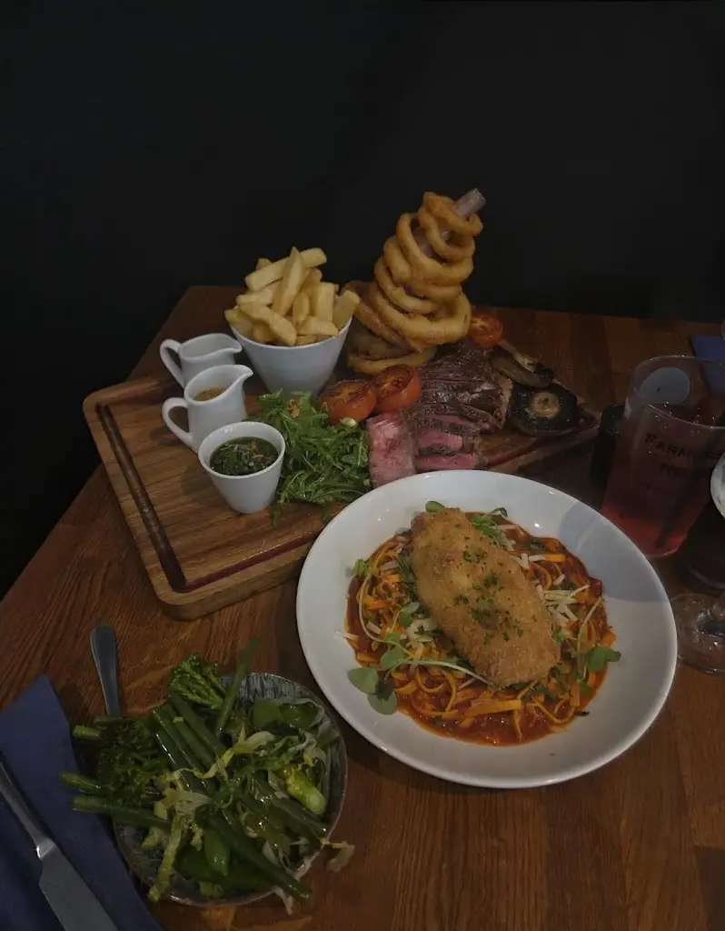 The Sullivans_Finlay's Holmfirth_Holmfirth_review