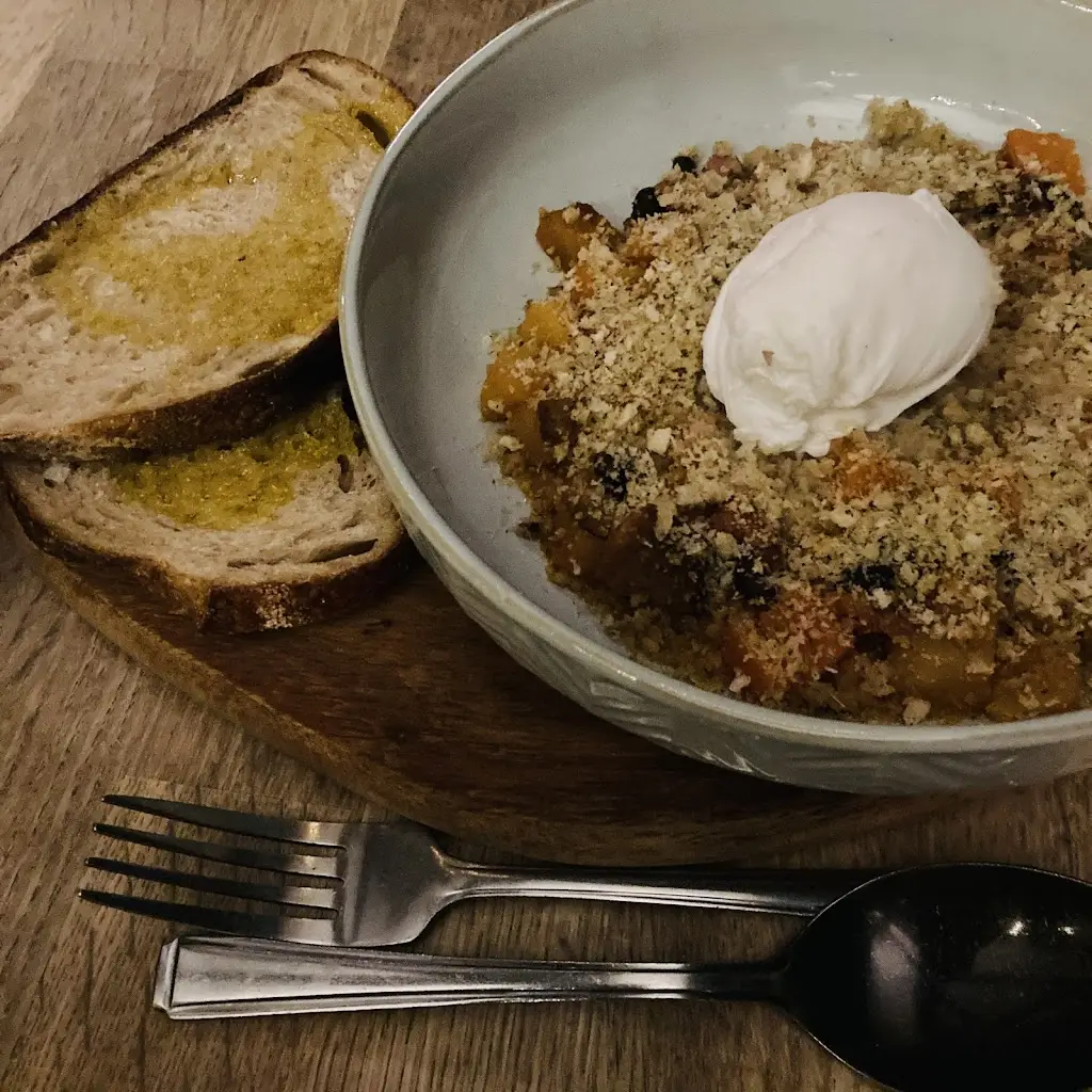 Paula Love_The Whippet & Pickle_Holmfirth_review