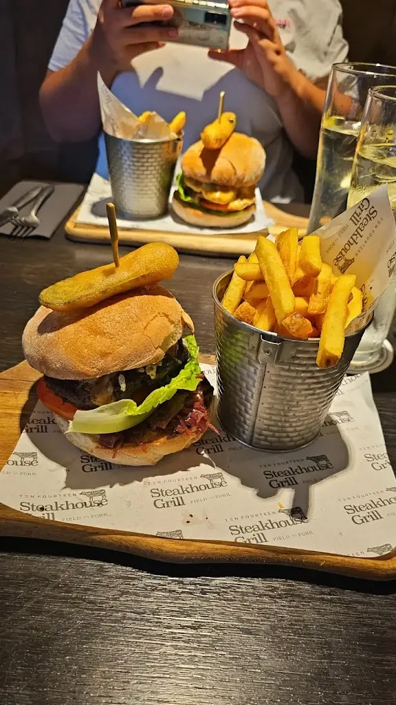 Imke Heijmann_Ten Fourteen_Holmfirth_review