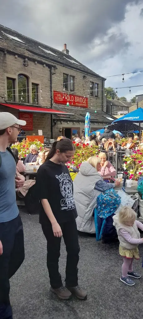 Andrew Roscoe_The Old Bridge Inn_Holmfirth_review