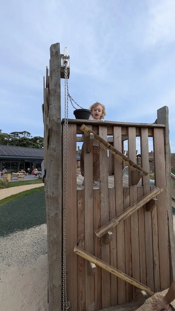 hannah warwick-soden_Bamburgh Walled Garden_Bamburgh_review