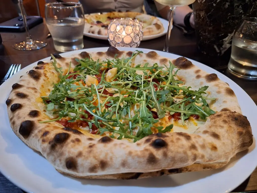 La Dantri | Honley_Holmfirth_slider_image_3