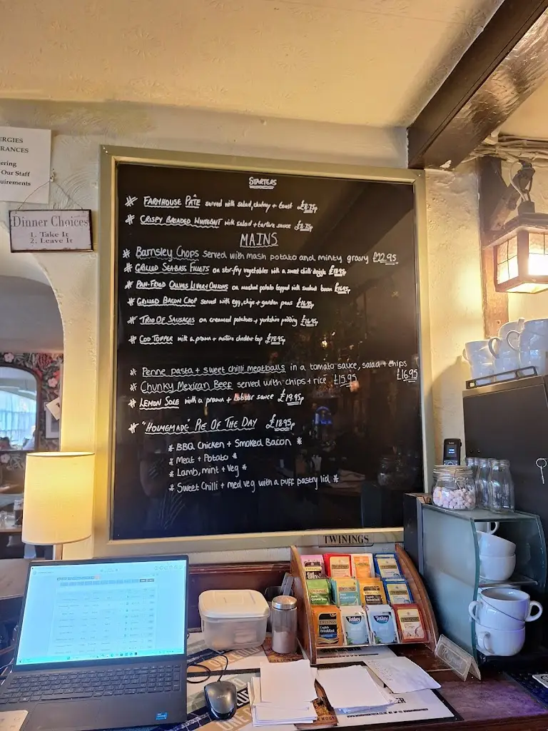 Menu_The Fleece Inn_Holmfirth_image_2