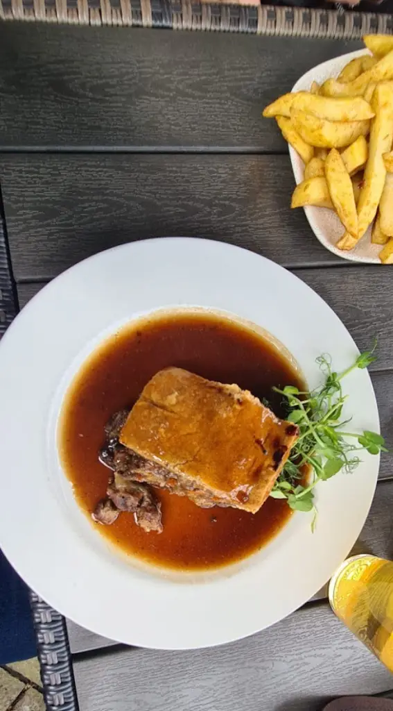 Lauren Rowe_The Fleece Inn_Holmfirth_review