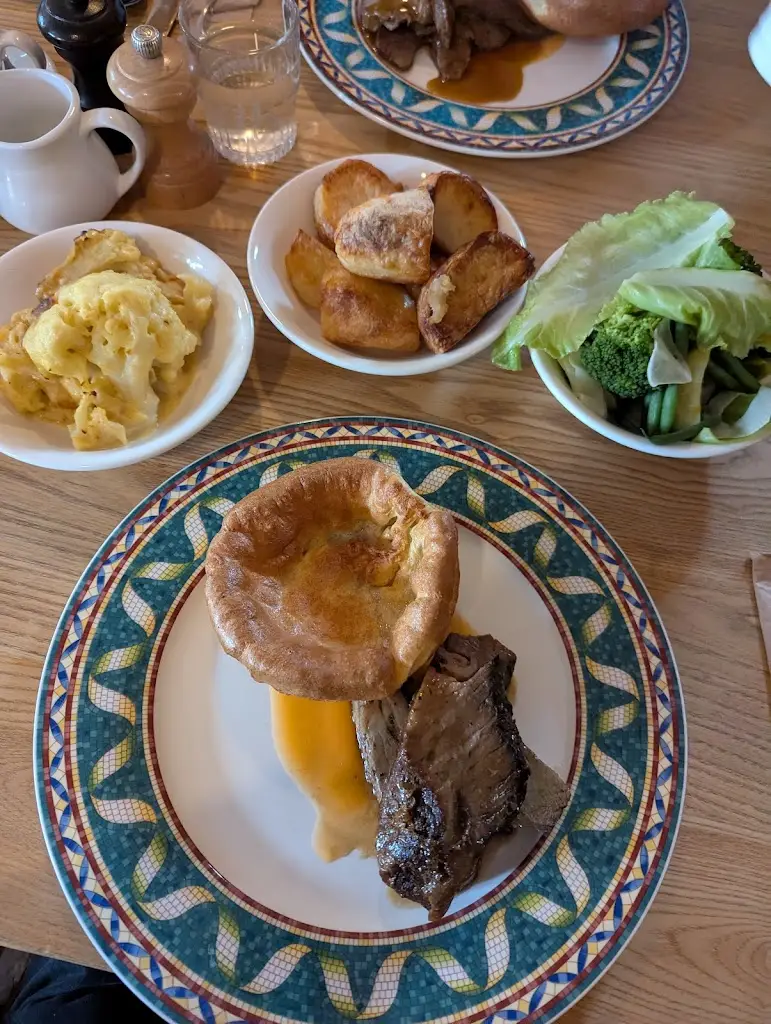 The Leaping Salmon_Horrabridge_slider_image_2