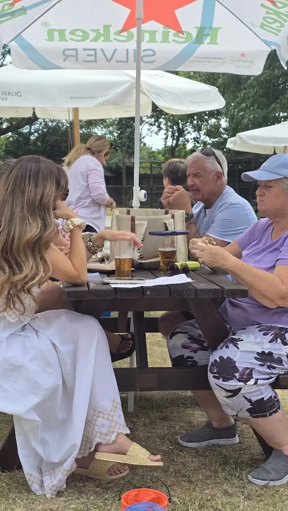 sweet stuff_The Fighting Cocks_Horton Kirby_review