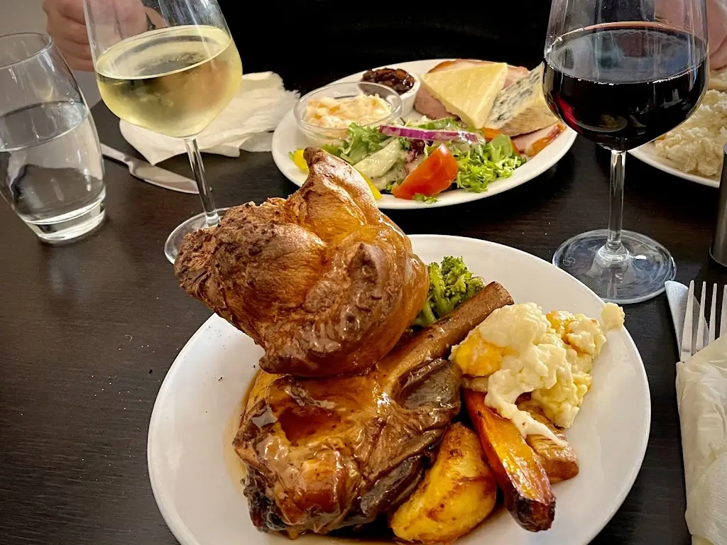 Menu_The Bull_Horton Kirby_image_4