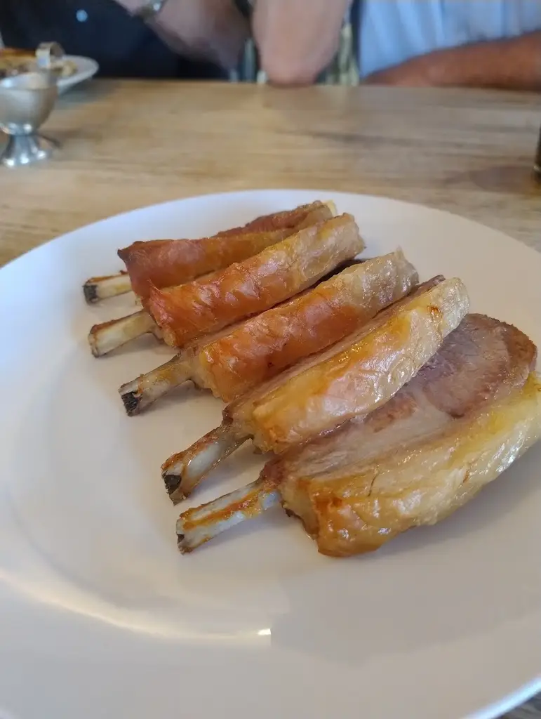 John Weaver_Swiss Cottage Restaurant & Lounge Bar_Hornsea_review