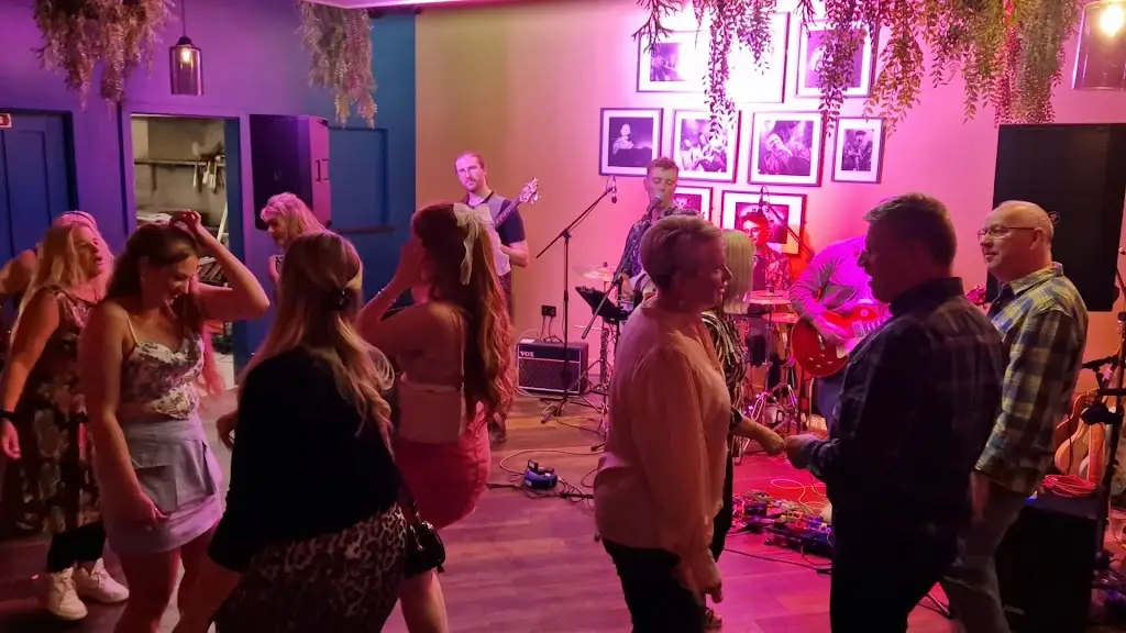 The Green Owl_Hornsea_slider_image_2