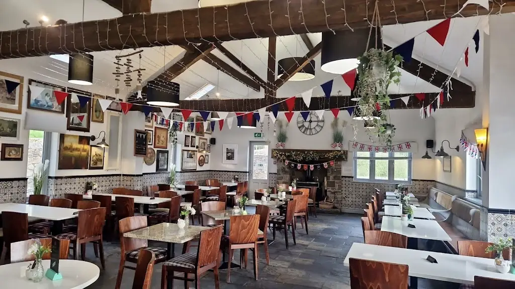 Curley's Dining Rooms_Horwich_slider_image_1