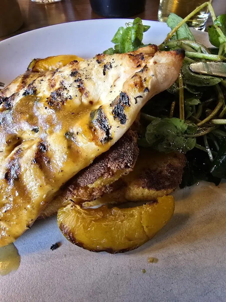 Simon Day_The Kingfisher Bedford_Houghton Conquest_review